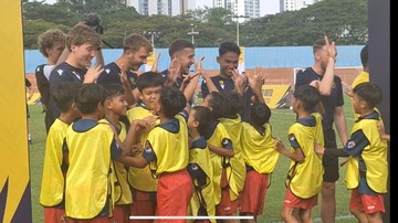 Oxford United Adakan Coaching Clinic