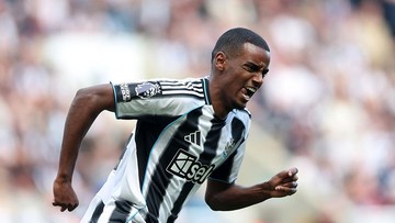 Carragher Mau Liverpool Datangkan Isak