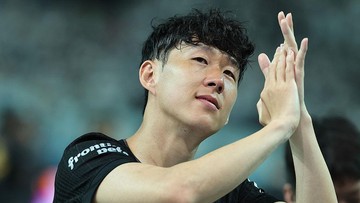 Son Berlinang Air Mata Saat Pamitan ke Pemeran Spurs