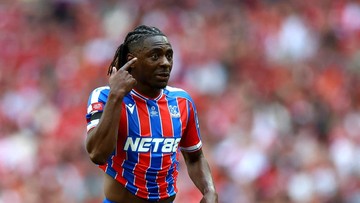 Tottenham Juga Incar Eze