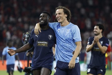 David Luiz Kembali Bermain di Liga Champions Setelah Delapan Tahun Absen