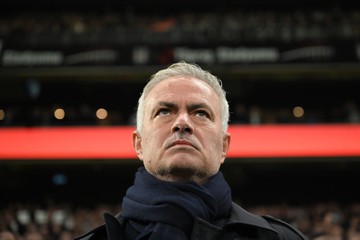 Jose Mourinho Nggak Mau Lama-lama