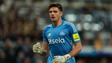 Assist Lemparan Jeda Jauh Nick Pope