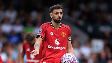 Bruno Fernandes Rela Jadi Gelandang Bertahan