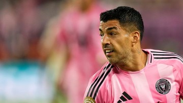 Luis Suarez Tendang Musuh