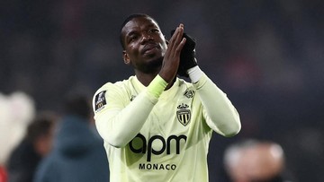 Paul Pogba Sujud Syukur