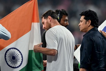 Ironi Messi Datang ke India