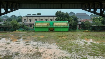 Stadion Kecil Mustika Jaya Memprihatinkan