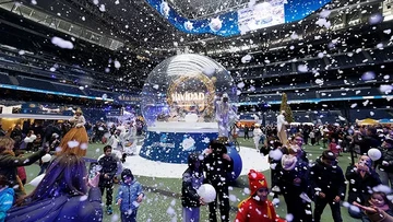 Wow! Kandang Real Madrid Diubah Jadi Wisata Natal