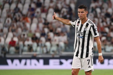 Cristiano Ronaldo Menangi Gugatan Tunggakan Gaji