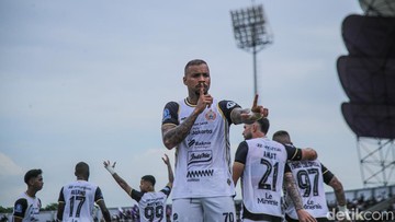 Harimau Kemayoran Menggigit di Tangerang