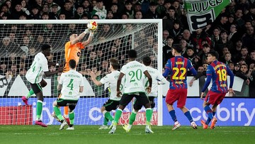 Joan Garcia Berperan Krusial bagi Barcelona