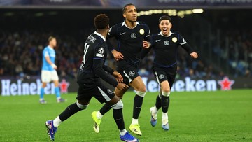 Napoli Didepak Chelsea