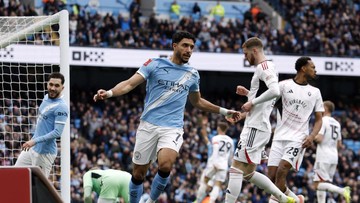 Man City Vs Salford: Menang, Citizens Melaju
