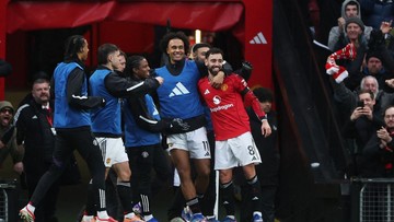 Satu Kemenangan Tengah, Fans MU Ini Akhirnya Bisa Potong Rambut
