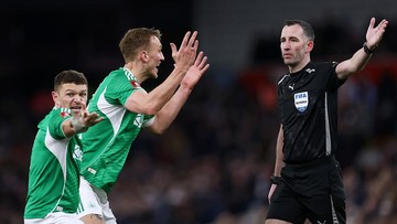 Wasit EPL Diistirahatkan usai Bikin Error