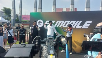 Daniel Sturridge Berbagi Ilmu Sepakbola