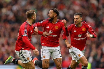 Arne Slot Akui Ngerinya Agresi Balik MU