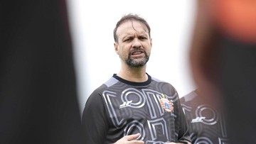 Persija Cari Pelatih Baru