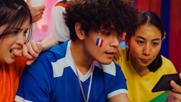 3 Langkah Nonton & Ramein Pesta Bola Dunia