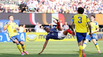 Andai Saja Tendangan Saltomu Gol