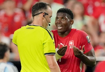 Breel Embolo, Korban Pertama Aturan Baru VAR